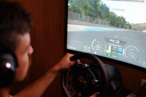 Calentando Motores en La Nuestra: Comienza el Torneo Mobil eSports GT 7 2024