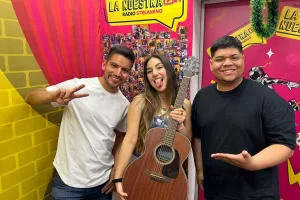 Crissna: cantante, multiinstrumentista y corista de Denise Rosenthal ¡Mira todos los talentos que tiene!